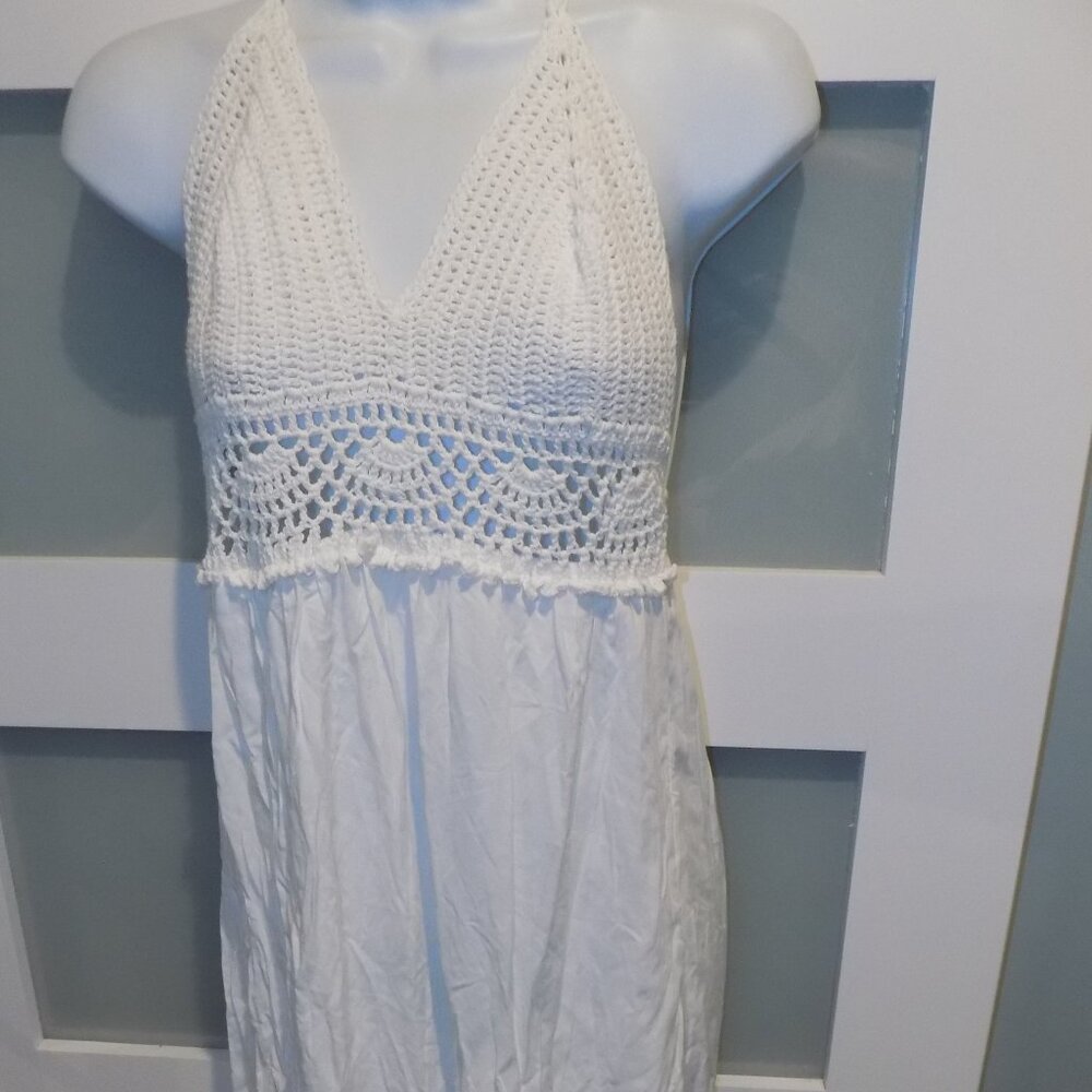 dani Collections White Crochet Among The Clouds Maxi Halter Dress Size M NEW